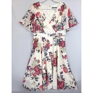 ModCloth Floral Fit Flare Dress XL‎ Flutter Sleeve Romantic Cottagecore Feminine